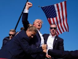 Pidato Keras Trump Usai Serangan AS Tak Akan Mundur