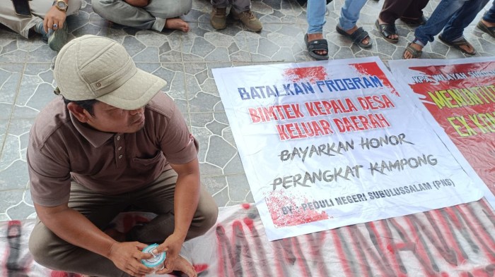 Aksi Massa di Jayapura Papua, Simpatisan KNPB Dipukul Mundur - YouTube
