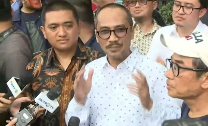 Respons Abraham Samad soal Agus Rahardjo Sebut Jokowi Sempat Minta ... Abraham Samad Tegaskan Tidak Ada Masalah dengan Data Jokowi