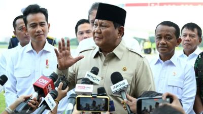 Prabowo Rapat dengan Menteri di Kertanegara, Bahas MBG dan Migas Minggu Malam