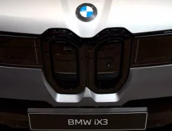 Kehadiran BMW Neue Klasse dengan Pembaruan Lebih Cepat daripada iPhone