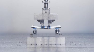 Pameran Video Uji Tekan iPhone Air Tahan Beban 59 Kg Tanpa Bengkok