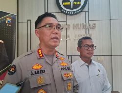 Polda Jatim Amankan Buku Aktivis Paul Saat Penangkapan di Jogja