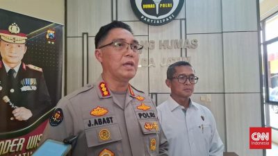 Polda Jatim Amankan Buku Aktivis Paul Saat Penangkapan di Jogja
