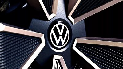 Pecat Ratusan Karyawan, Produksi Volkswagen Terimbas Langsung
