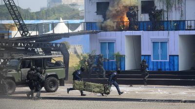 Atraksi Pembebasan Sandera Hiasi Puncak Peringatan HUT ke-80 TNI