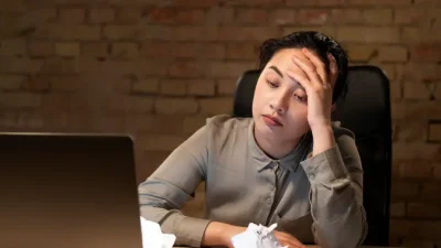 Efek Stres pada Kulit Menyebabkan Penuaan Dini dan Kulit Kusam