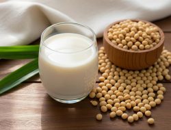 5 Kebaikan Susu Kedelai untuk Kesehatan Tubuh yang Terbukti Secara Ilmiah