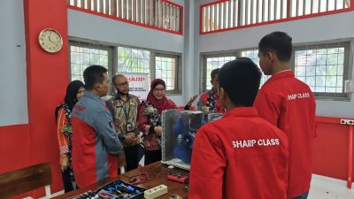 Program Latihan Kelas untuk 25 Siswa SMKN 39 Jakarta Siap Kerja di Bidang Elektronik