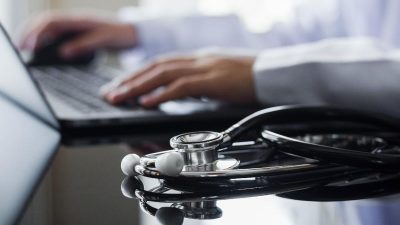 Wamenkes Ajak IDI Sebar Dokter yang Menumpuk di DKI dan Bandung