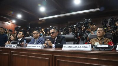 Adies Kadir Kembali Jadi Wakil Ketua DPR Tangani Masalah Tanah Warga Surabaya