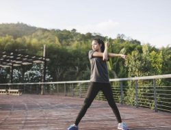 5 Gerakan Pemanasan Efektif untuk Mengurangi Risiko Cedera dan DOMS
