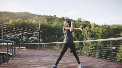 5 Gerakan Pemanasan Efektif untuk Mengurangi Risiko Cedera dan DOMS