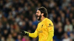 Kiper Utama Siap Kembali Bermain di Anfield Akhir Pekan Ini