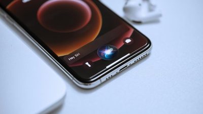 Siri Akan Gunakan Google Gemini, Rilis Bersama iOS 26.4 di 2026