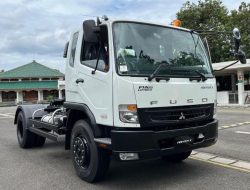 Produksi Ribuan Truk Fuso di Pabrik Cakung Secara Langsung