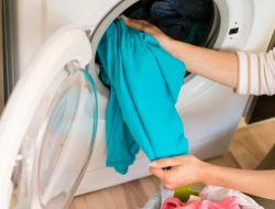 Bahaya Baju Baru yang Belum Dicuci untuk Kulit yang Harus Diketahui