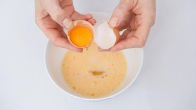 Trik Pisahkan Putih dan Kuning Telur serta Manfaat Kesehatan di Baliknya