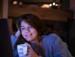 14 Rekomendasi Film Terbaik Tema Benci Jadi Cinta Komedi Romantis dan Drama Klasik