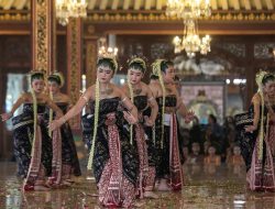 Keluarga Inti Sepakat Putra Mahkota Menjadi Raja