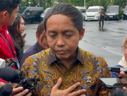 Menhut Raja Juli Tanggapi Desakan Mundur Setelah Banjir di Sumatera