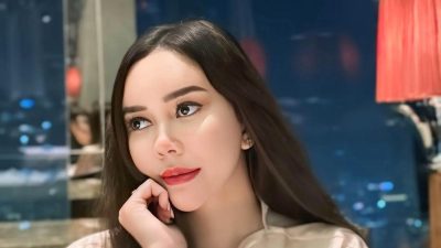 Aura Kasih Kini Sibuk Bertani dan Jadi Peternak Ayam di Subang Setelah Jarang Muncul di TV