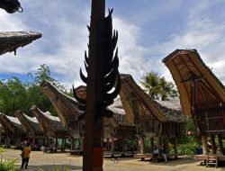 Rumah Tongkonan Ka’pun Toraja Berusia 300 Tahun Dihancurkan