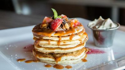 Membuat Pancake Praktis dan Hemat Waktu Menggunakan Magic Com