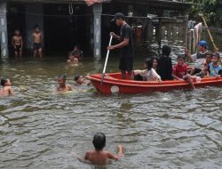 23 Hari Terendam Banjir, Kegiatan Warga Kuranji Banten Terhenti Total
