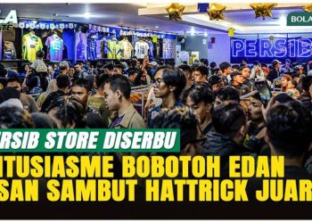 Bobotoh Antre Sejak Pagi untuk Merchandise Persib Bandung Sebelum Rayakan Juara