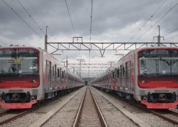 Kisah Penumpang KRL Duri-Tangerang Selama Gangguan Mendadak