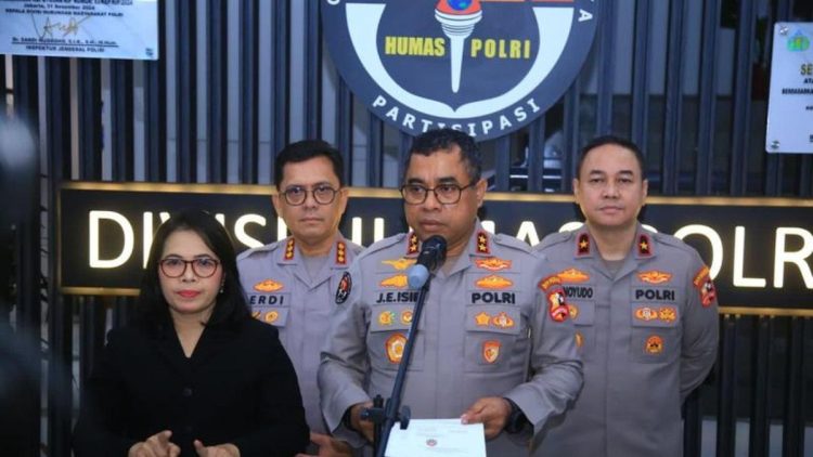 Polisi Ungkap Kasus Haji Ilegal dan 320 Orang Jadi Korban