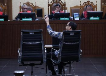 Kasus Chromebook Terkait Pembangkangan Terhadap Konstitusi