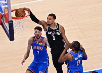 Wembanyama Pimpin Spurs Raih Kemenangan Dramatis Melawan Thunder di 2 OT