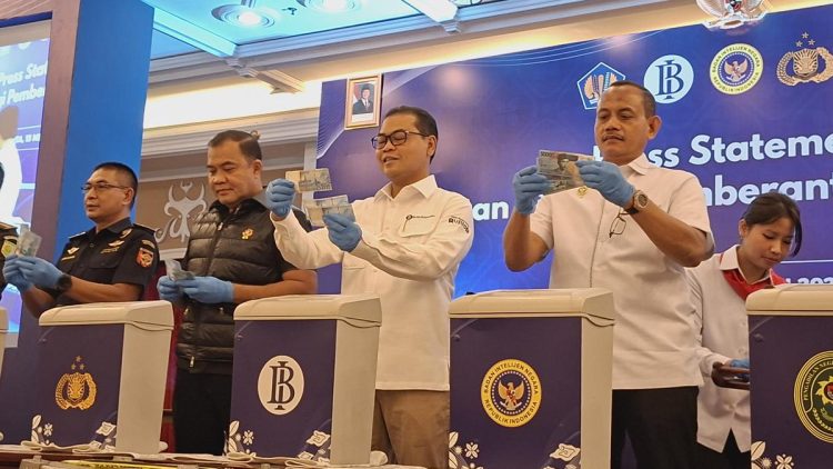 Musnahkan 466 Ribu Lembar Uang Palsu oleh Bank Indonesia