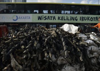 Pemkot Jaksel Wajibkan Usaha Olah Sampah Secara Mandiri