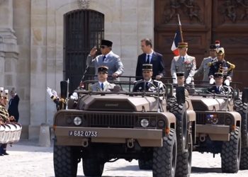 Kunjungan Paris Prabowo Disambut di Istana Elysee