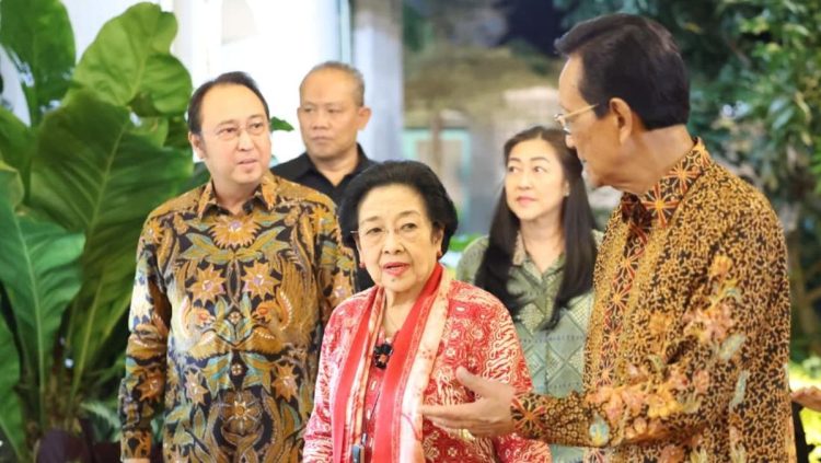 Pertemuan Megawati dan Sri Sultan di Kraton Jogja Selama 3,5 Jam