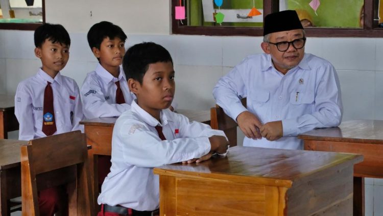 Faktor 3M untuk Meningkatkan Mutu Pendidikan Menjadi Pengingat Mendikdasmen
