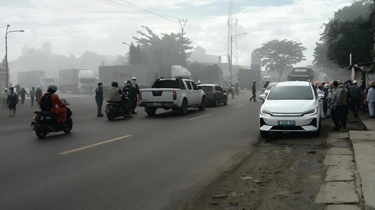DLHK Banten Pasang Alat Pantau Setelah Ledakan Pabrik Kimia di Cilegon