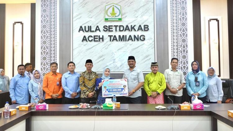 Bupati Serang Berikan Bantuan Rp1,19 M untuk Korban Bencana di Sumatra
