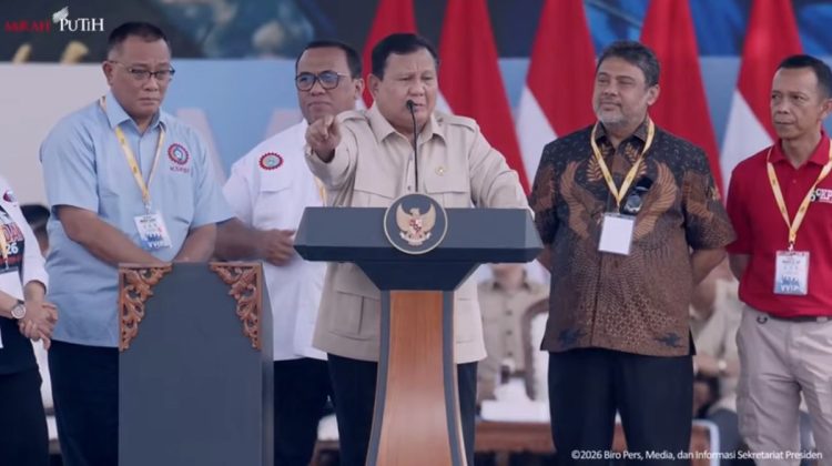 Prabowo Berkelakar Buruh Heboh Teddy Tanpa Dia: Saya Presidennya