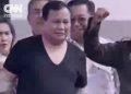 Prabowo Lepas Baju Saat Berorasi di Panggung May Day 2026