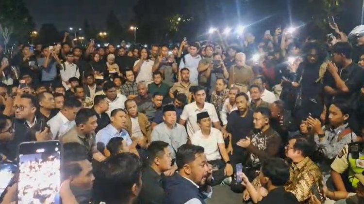 Diskusi di UGM Memanas, Wamen Sudaryono: Kami Hadir untuk Berdialog