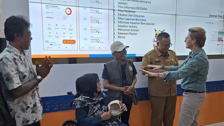Kisah Fatoni, Disabilitas yang Merancang Sistem Siaga Bencana di NTB