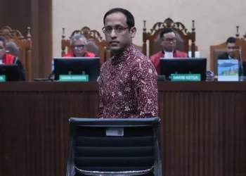 Hakim Bebaskan Nadiem dari Tuduhan Korupsi Chromebook
