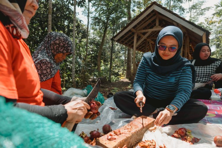 Perluasan Program Pengelolaan Sampah dan Dorongan UMKM Berkelanjutan di Indonesia