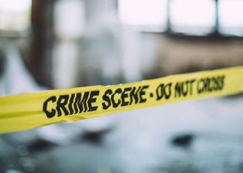 Mencuri dan Kabur Bersama Orang Tua Dikenal
