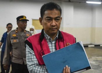 Eks Ketua Ombudsman Pakai Nama Samaran Terima Suap