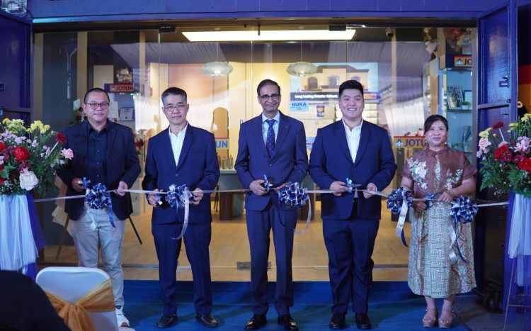 Flagship Store Pertama di Palembang Dorong Tren Personalisasi Warna Hunian